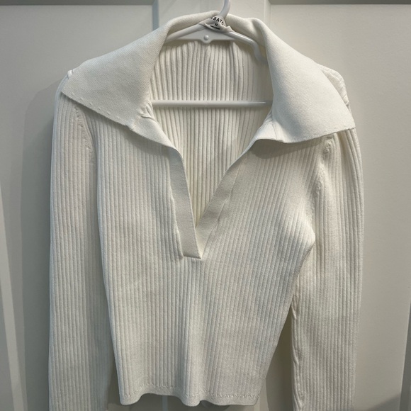Babaton Tops - Aritzia Babaton White Ribbed Collared Top